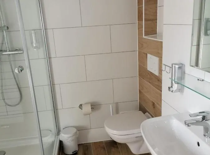 Kunstgasse 4+5 アパートホテル 3*